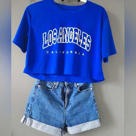 2 in 1 Shorts and top 🔥 - Picture 8 of 8